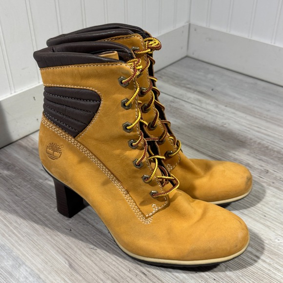 TIMBERLAND Classic Tan Leather 3.5in High Heel Wheat Boots / Work Boot Sz 8.5 - Picture 1 of 7